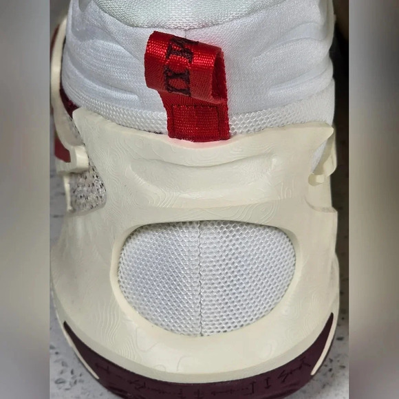 COSMIC UNITY 2 - COCONUT TEAM RED - DH1537 102 - SIZE 14.0 M - Picture 11 of 14